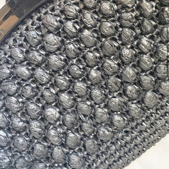 [SOLD] Woven Rattan Snap Closure Clutch Bag - Gorgeous! - Picture 5 of 5